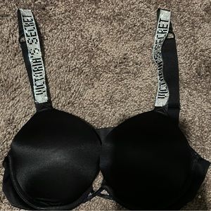 VS Bombshell size 32b